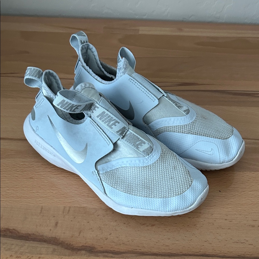 Nike FLEXRUNNER Sky Blue Slip-On Sneakers